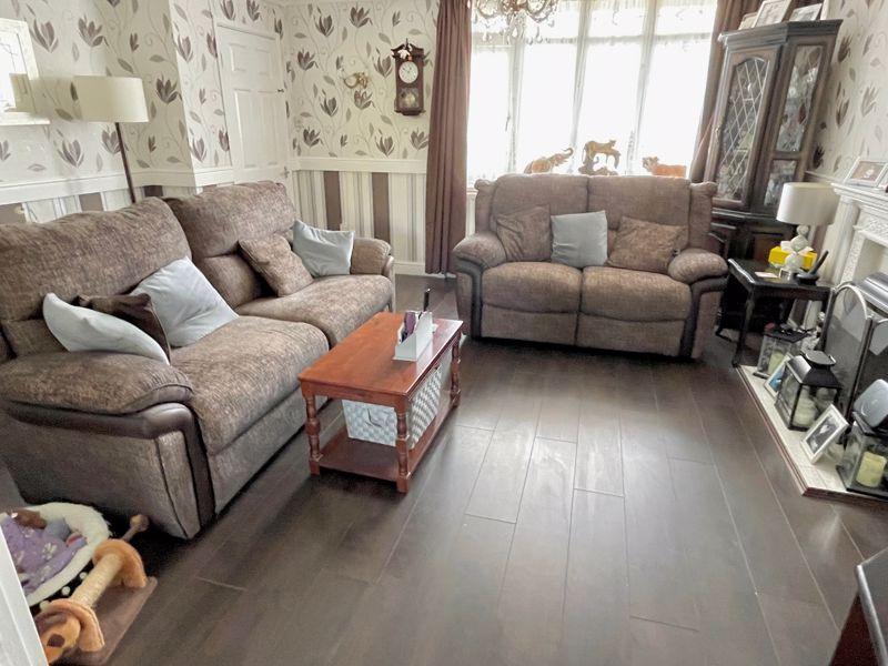 Farnborough Road, Castle Vale... 3 bed semidetached house £210,000