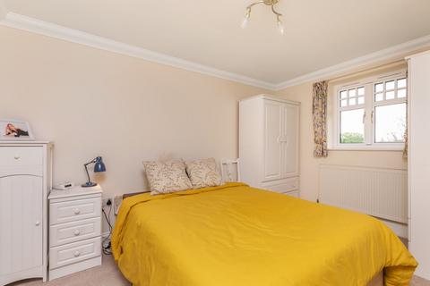 2, Barton Court Knight Close, Winchester, SO23 7JF