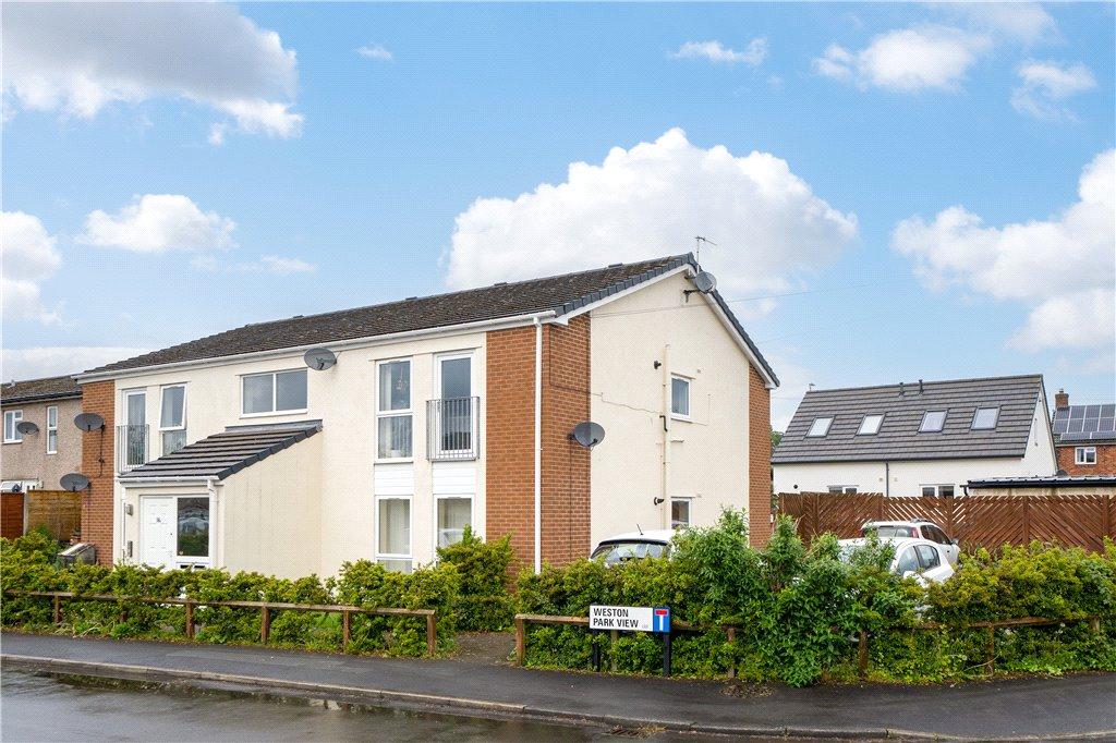 Weston Park View, Otley 2 bed apartment for sale £165,000