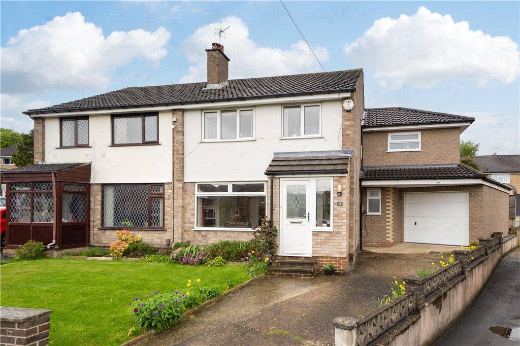 Holmwood Close, Leeds, West Yorkshire 4 bed semidetached house £435,000