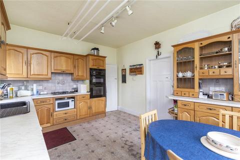 10 Moor Park Mount, Leeds, LS6 4BU
