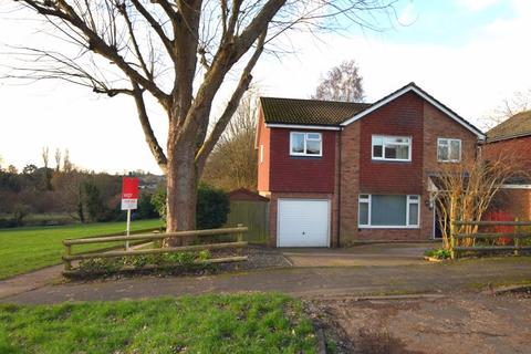 5 bedroom detached house for sale, Netherfield Close, Alton, Hampshire