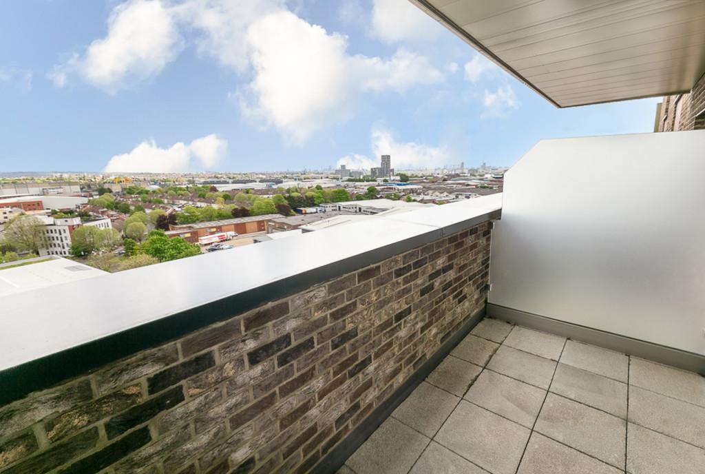 Acton Lane, London 1 bed apartment for sale £350,000