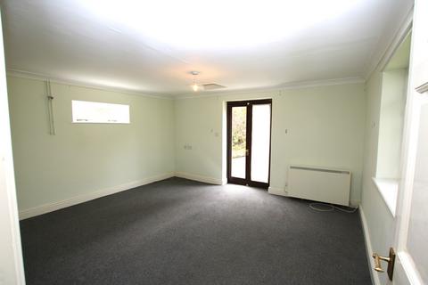 2 bedroom apartment to rent, High Street, Dunmow