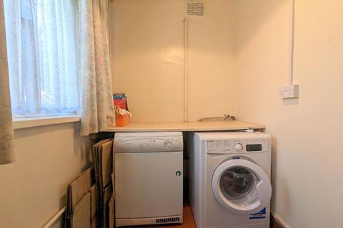 32 Dudley Road, Feltham, TW14 8EH