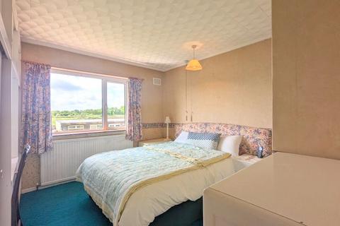 32 Dudley Road, Feltham, TW14 8EH