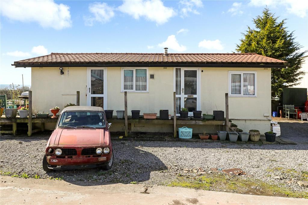 Hewish, WestonsuperMare, Somerset, BS24 2 bed property with land for