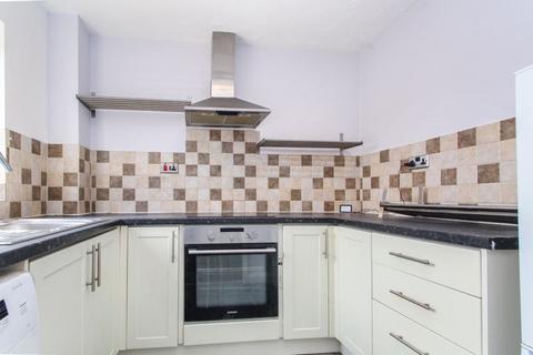 2 bedroom flat to rent, Redwood Grove, Bedford MK42