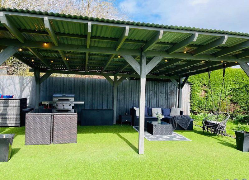 Covered Terrace Area
