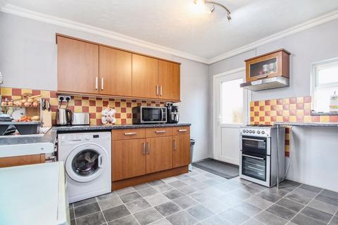 4 bedroom detached house for sale, Castle Road, Bedford MK40