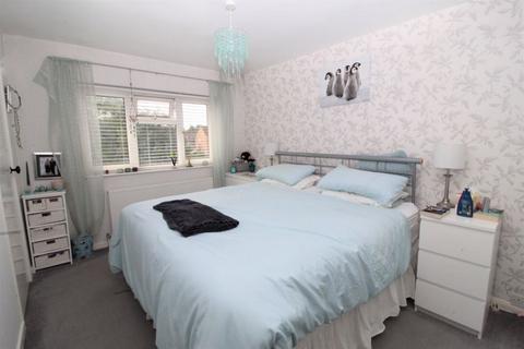 13 Gresham Way, Shefford, SG17 5EB