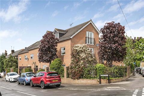 1 bedroom apartment for sale, Laleham Road, Staines-upon-Thames, Surrey, TW18