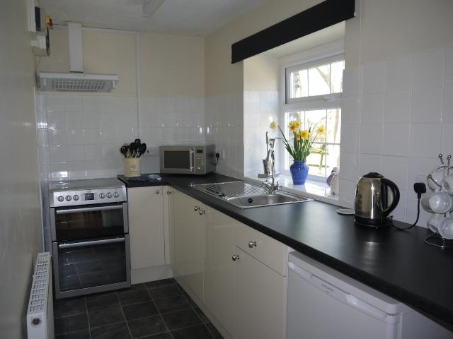 Cottage 1   kitchen