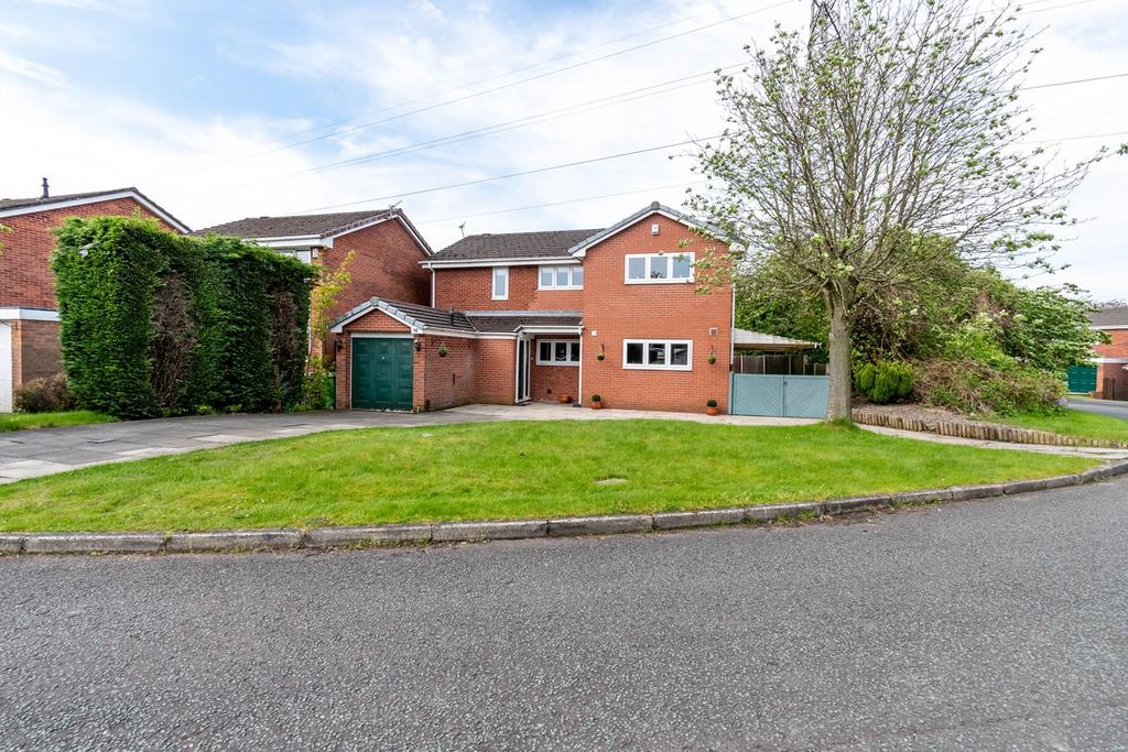 Close, Padgate, Warrington, WA2 4 bed detached house £395,000