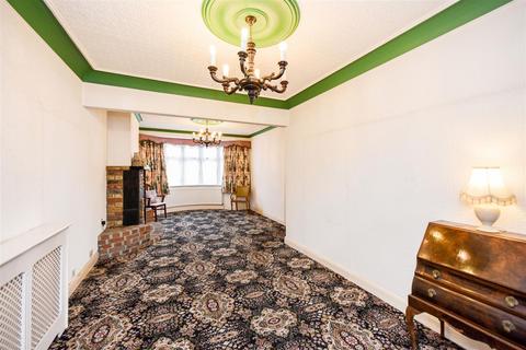 3 bedroom terraced house for sale - Waverley Avenue, London