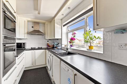 39 Birkdale Drive, Folkestone, CT19 5LP