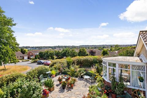 39 Birkdale Drive, Folkestone, CT19 5LP