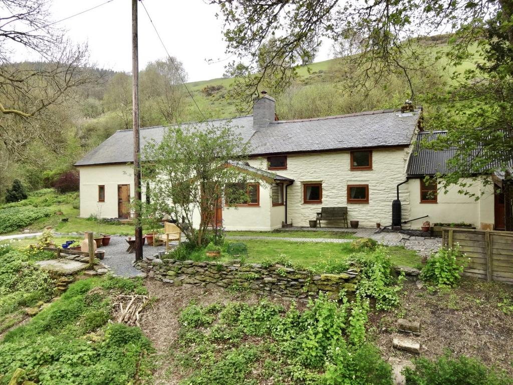 Tylwch, Llanidloes, Powys, SY18 4 bed detached house for sale £500,000