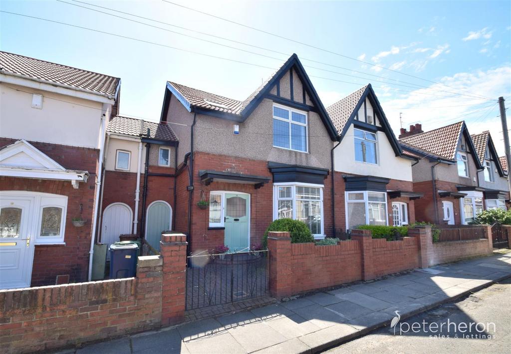 Henderson Road, St Gabriels, Sunderland 3 bed semidetached house £