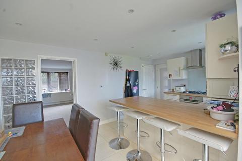 5 bedroom detached house for sale - Holmer Crescent, Cheltenham GL51 3LR