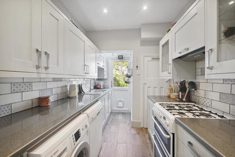 12 Elmbank Way, London, W7 3DG