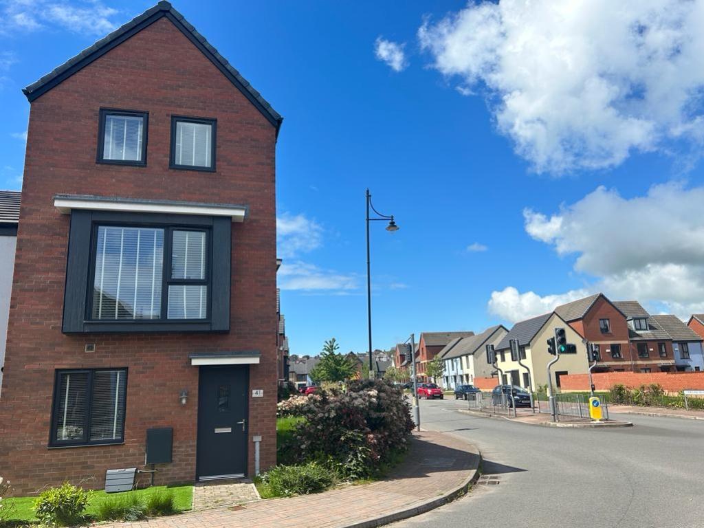 Ffordd Y Millenium, Barry 4 bed end of terrace house £300,000