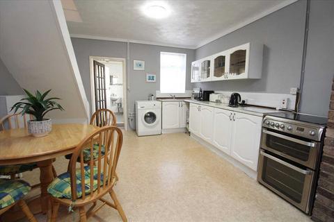 21 Smith Street, Shoeburyness, Southend-on-sea, SS3 9AL