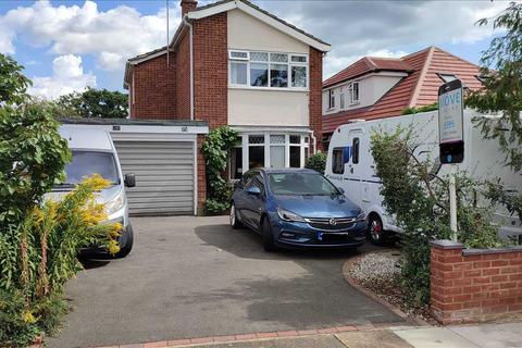 3 bedroom detached house for sale, Leigh on Sea SS9