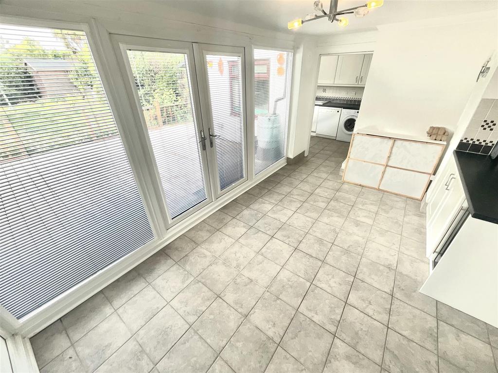Kitchen/Breakfast Room-