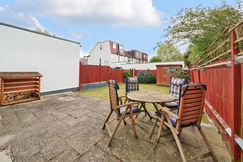 76 Toynbee Road, London, SW20 8SR