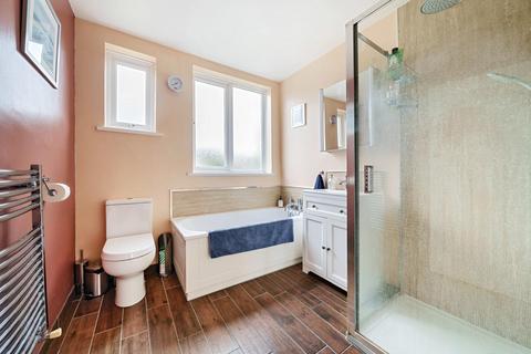 76 Toynbee Road, London, SW20 8SR