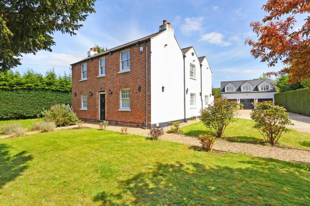 Shurdington, Cheltenham, Gloucestershire, GL51 4 bed detached house for