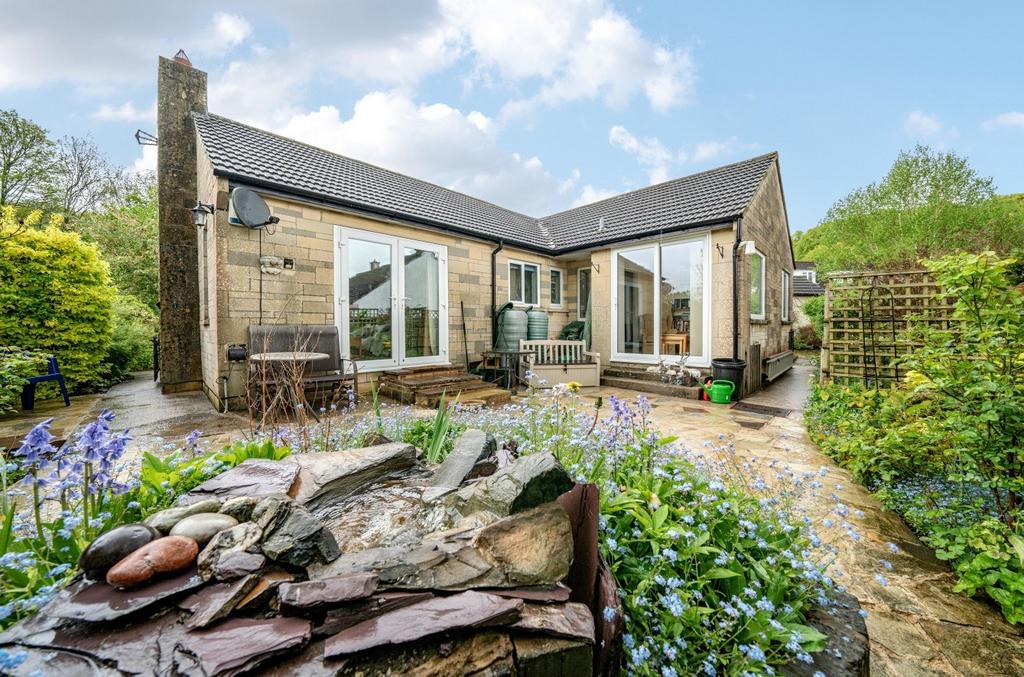 Copheap Lane, Warminster, BA12 3 bed detached bungalow for sale £375,000