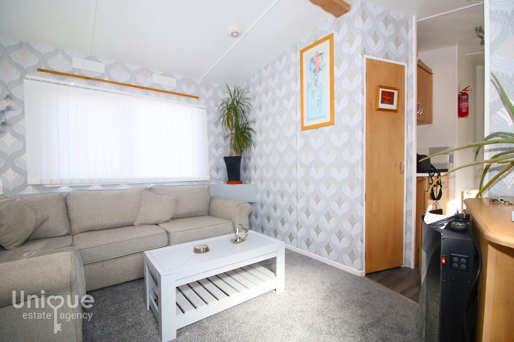 Ingledene, Lawsons Road, Thornton Cleveleys, FY5 2 bed mobile home for