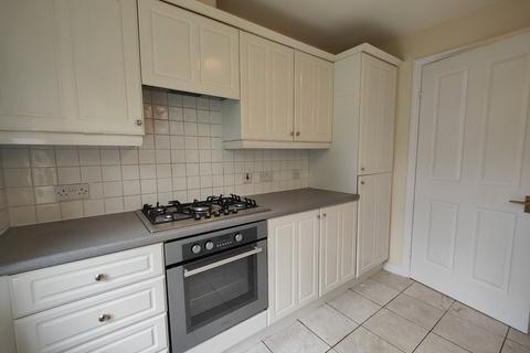 2 bedroom flat to rent, Mill Chase Close, Wakefield, West Yorkshire, UK, WF2