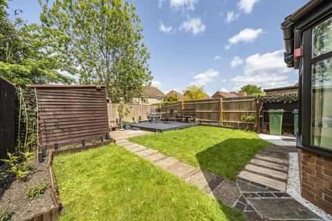 7 Bond Close, Aylesbury, HP21 8FZ