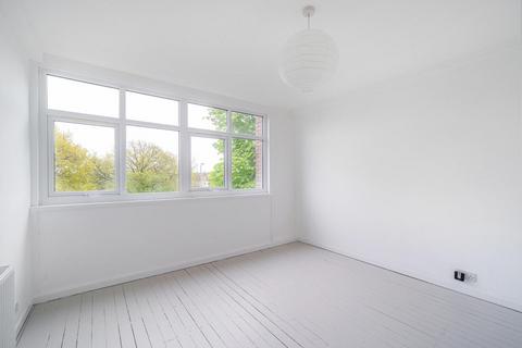 23 Bushell Close, London, SW2 3LL