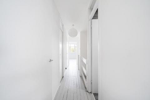 23 Bushell Close, London, SW2 3LL