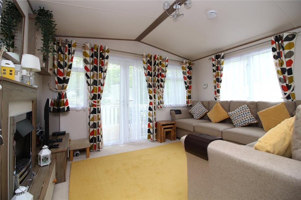 Sway Road, New Milton, Hampshire, BH25 2 bed park home for sale £29,950