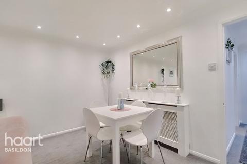 3 bedroom terraced house for sale - Raphaels, Basildon