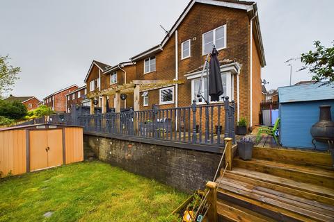 45 Blaen Ifor, Caerphilly, CF83 2NW