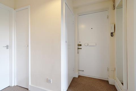 26 Harleyford, Bromley, BR1 3HW