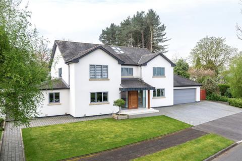 5 bedroom detached house for sale, Oakwood Drive, Prestbury, Macclesfield, Cheshire, SK10