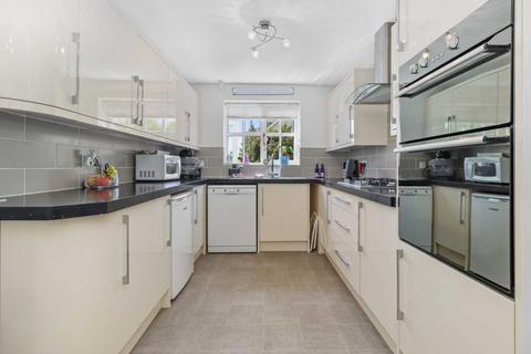 4 bedroom detached house for sale, Monarch Gardens, Eastbourne