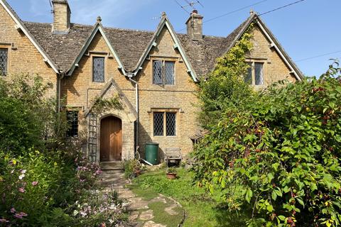 15 Bath Road, Tetbury, GL8 8EG