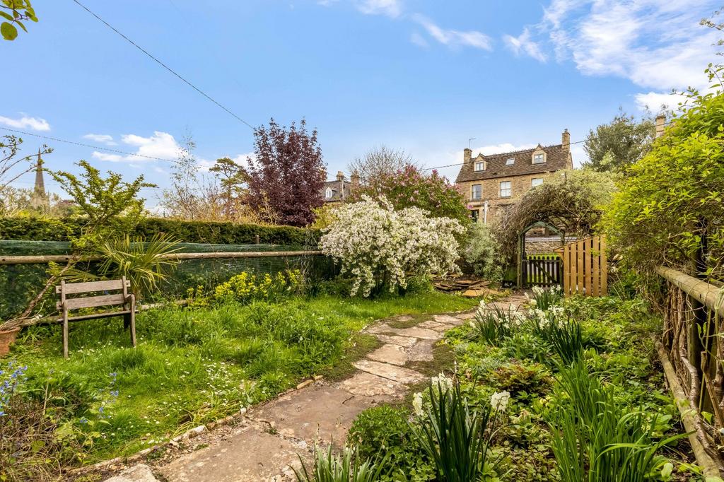Cottage Front Garden