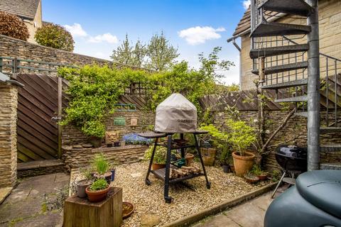 15 Bath Road, Tetbury, GL8 8EG