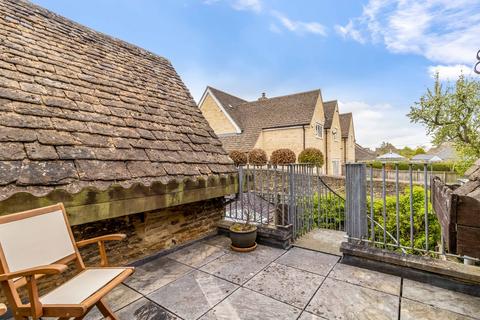 15 Bath Road, Tetbury, GL8 8EG