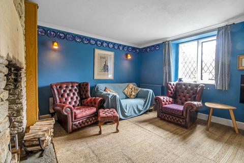 15 Bath Road, Tetbury, GL8 8EG