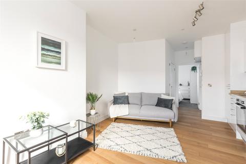 1 bedroom flat for sale, Whitecross Apartments, 118/2 High Street, Prestonpans, East Lothian, EH32
